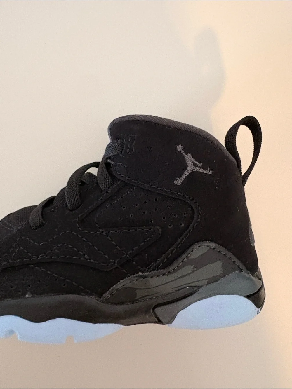 Jordan Toddler MVP Sneakers in Black 5c